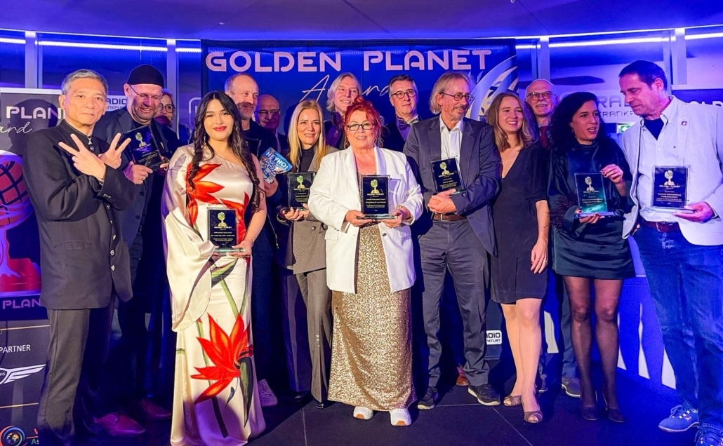 Die Preisträgerinnen und Preisträger des Golden Planet Awards 2025 (Gruppenfoto)
